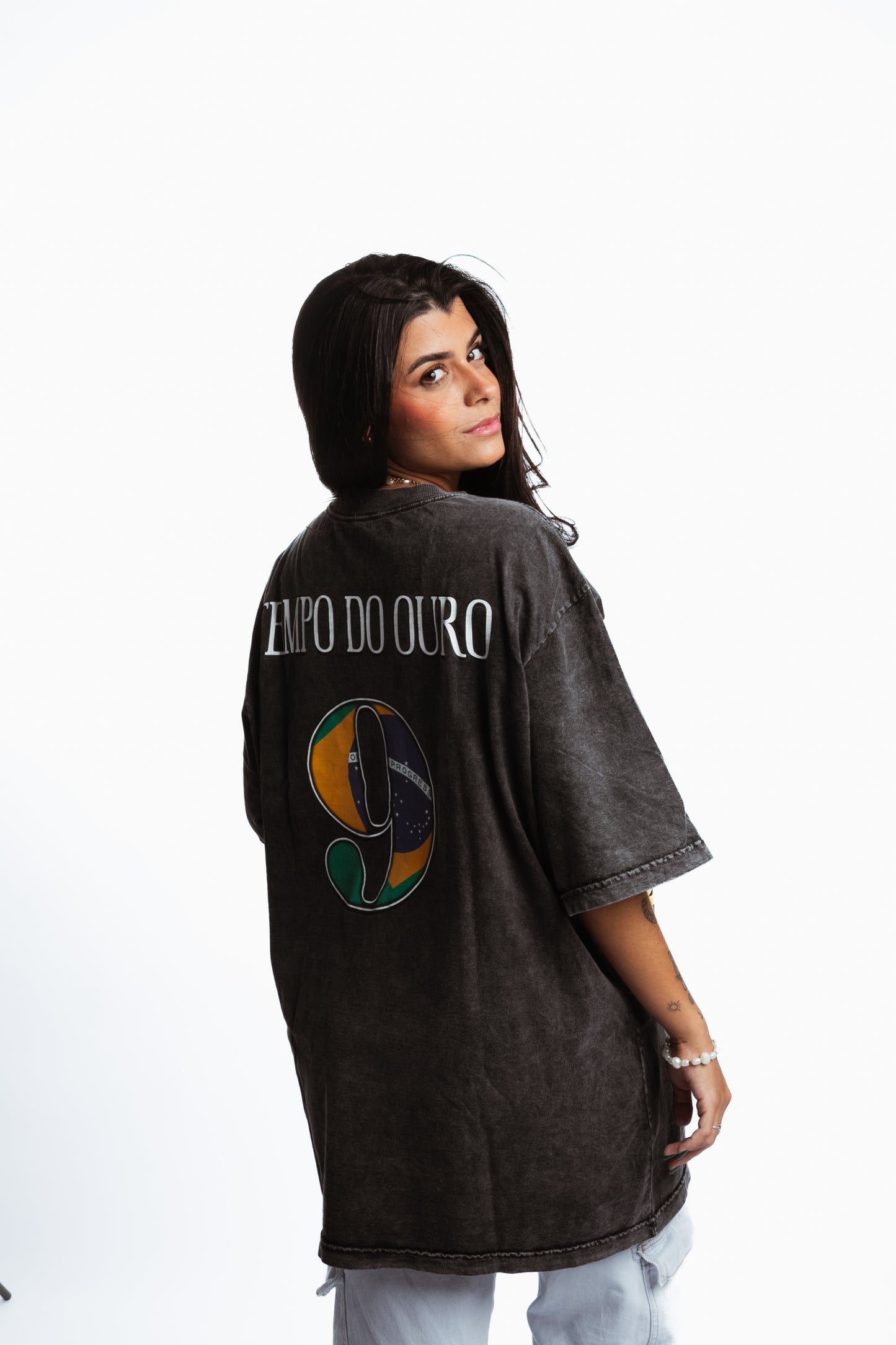 CAMISETA OVERSIZED TEMPO DO OURO