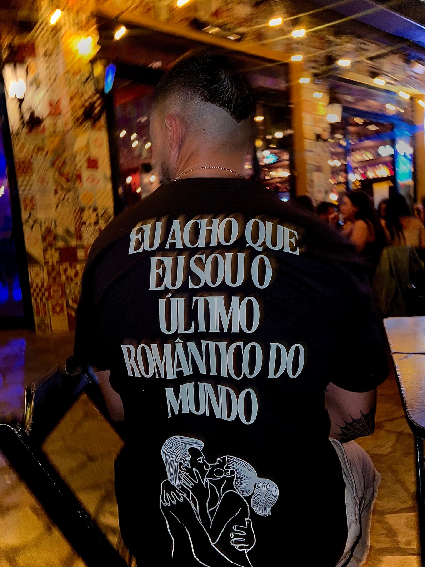 CAMISETA OVERSIZED “SEJA ROMÂNTICO”