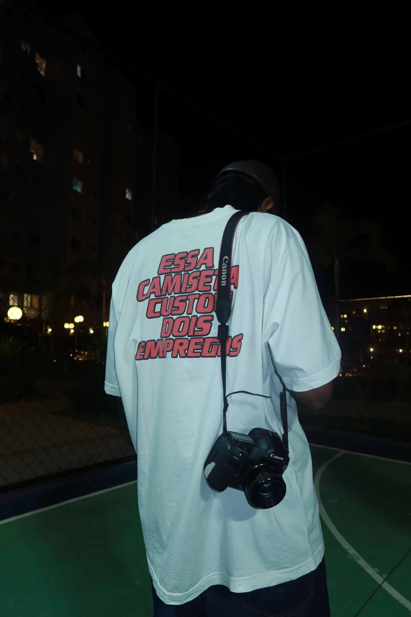 CAMISETA OVERSIZED 'TODO MUNDO AMA O CHRIS'