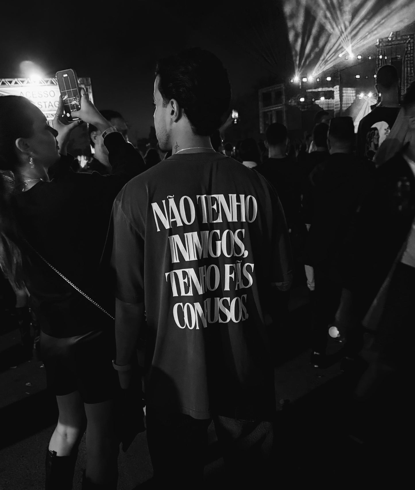 CAMISETA OVERSIZED FÃS CONFUSOS