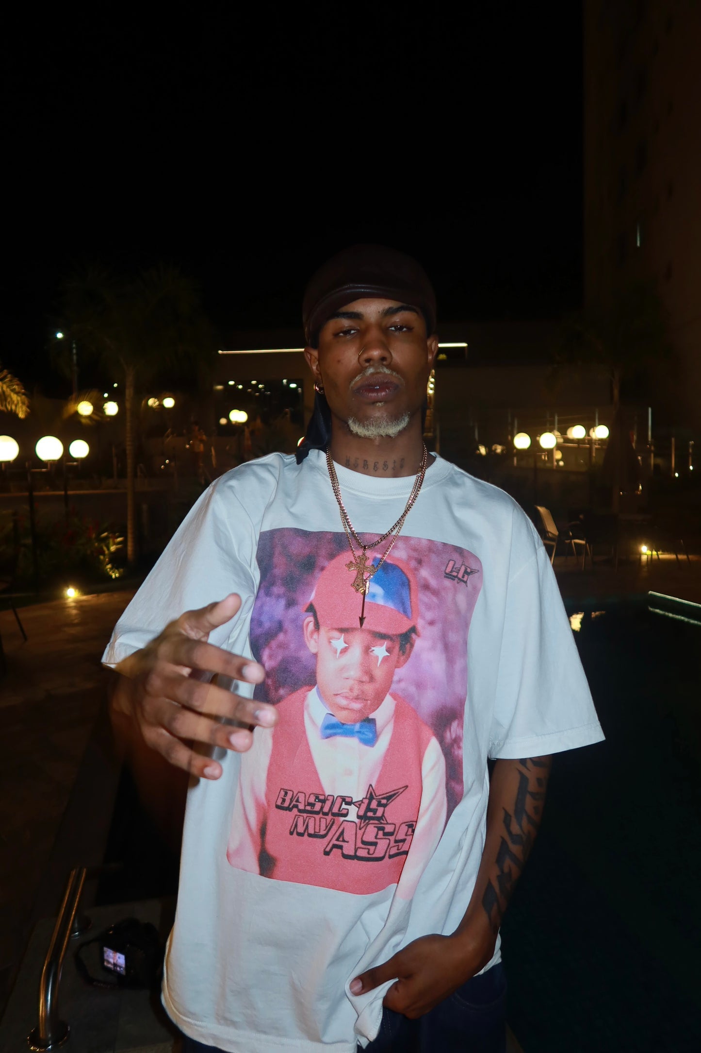 CAMISETA OVERSIZED 'TODO MUNDO AMA O CHRIS'