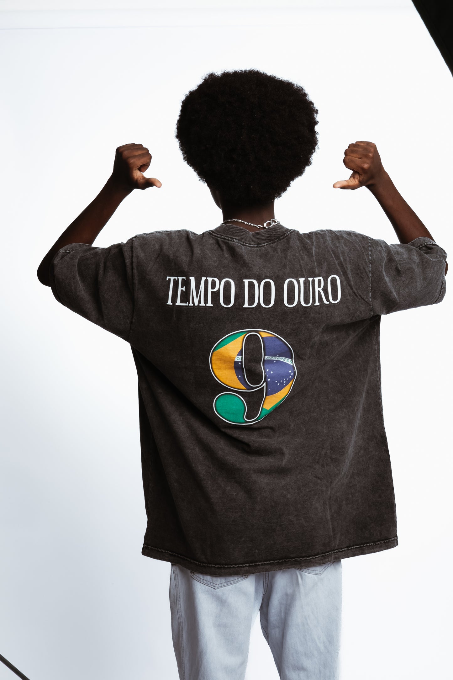 CAMISETA OVERSIZED TEMPO DO OURO