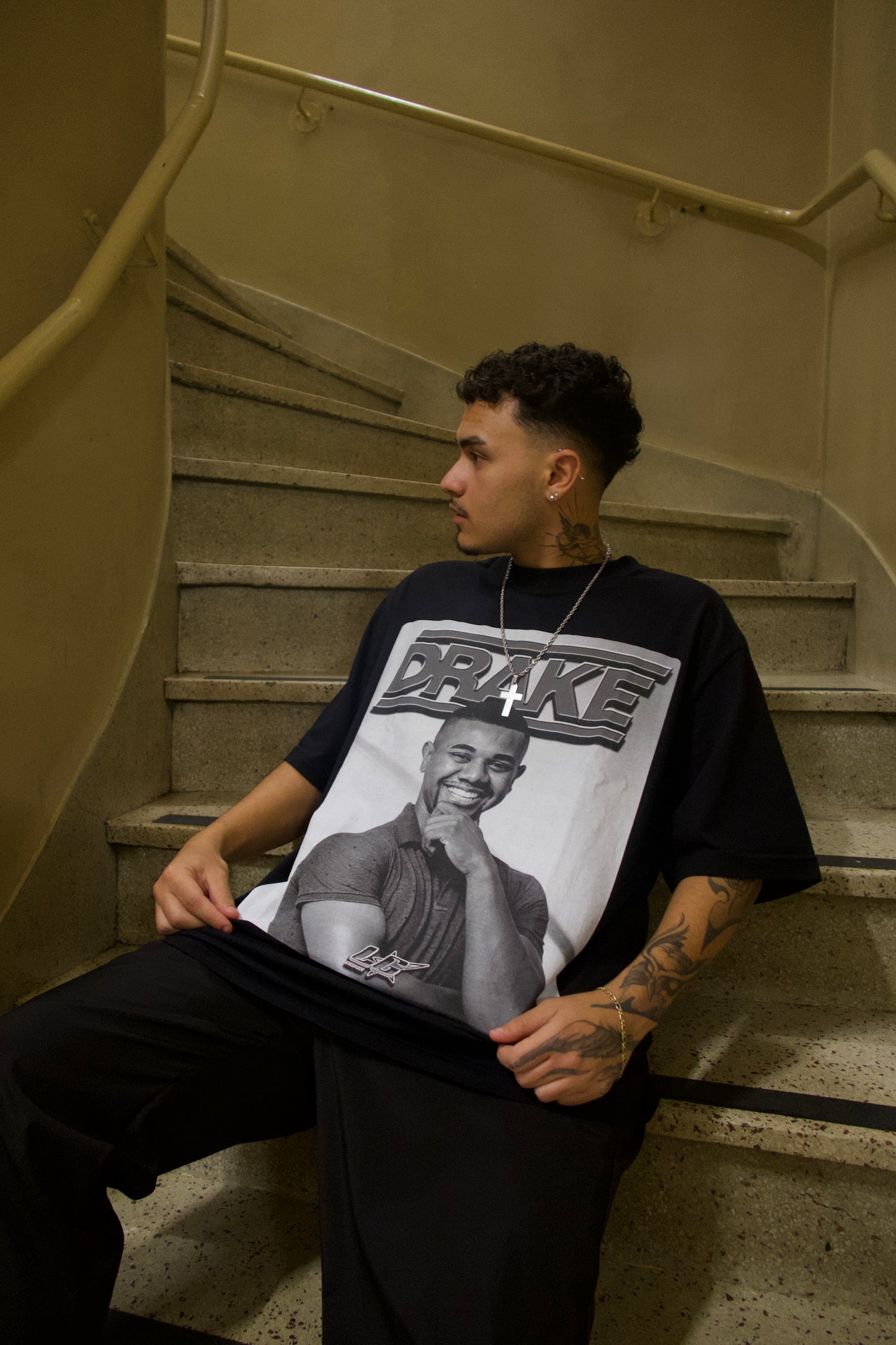 CAMISETA OVERSIZED 'DRAKE BRITO'