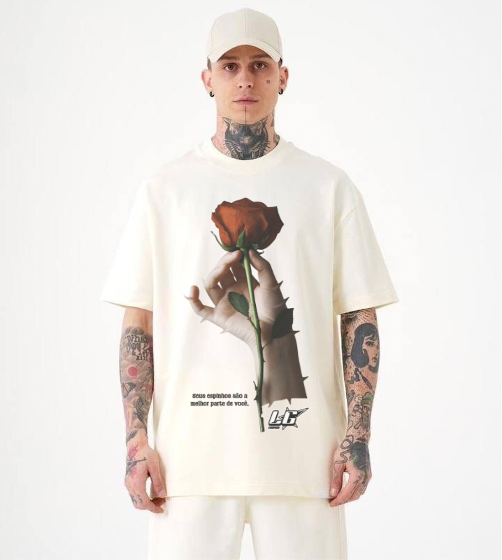 CAMISETA OVERSIZED ESPINHOS