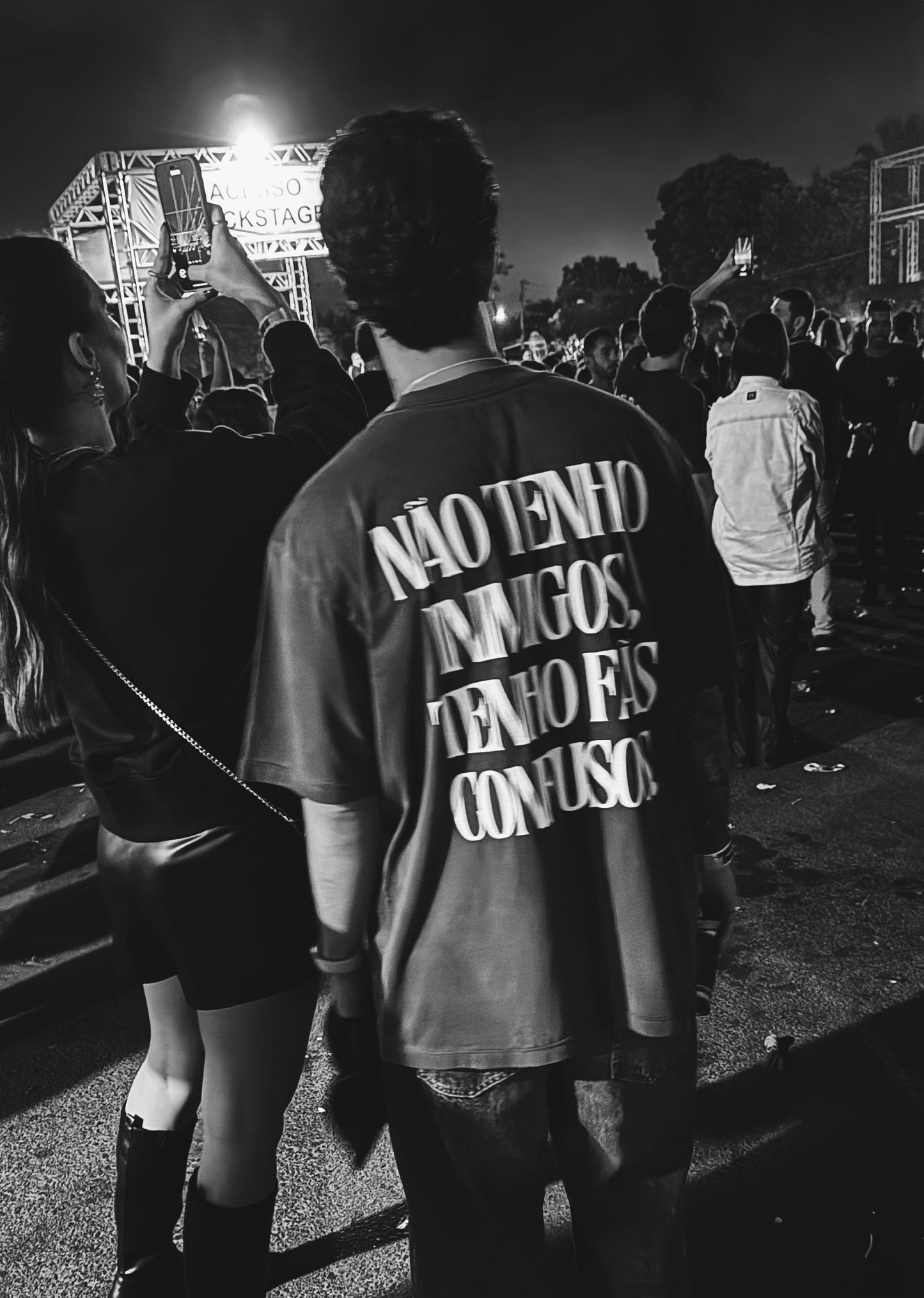 CAMISETA OVERSIZED FÃS CONFUSOS