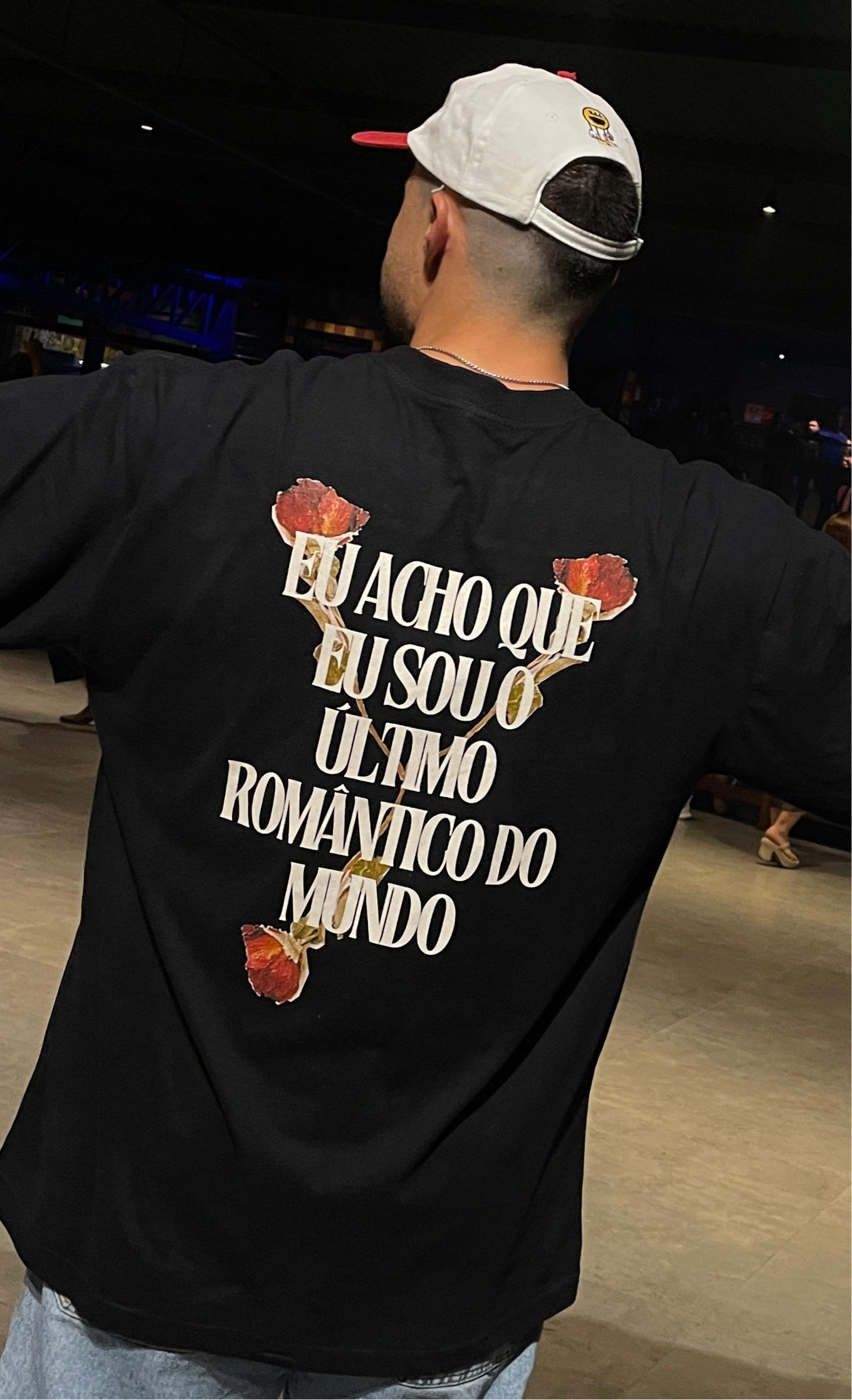 Camiseta “Rosas Vermelhas”