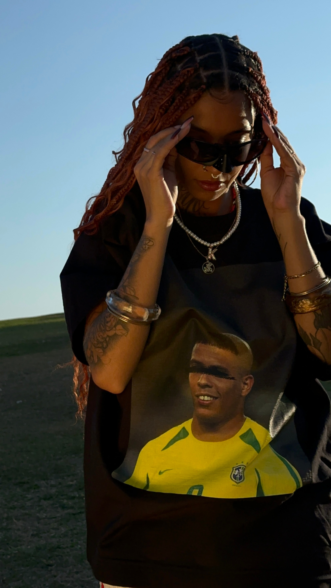 TEE OVERSIZED 'R9' - FRENTE E COSTAS