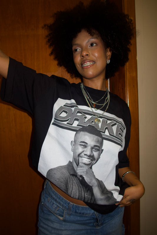 TEE OVERSIZED 'DRAKE BRITO' - FRENTE