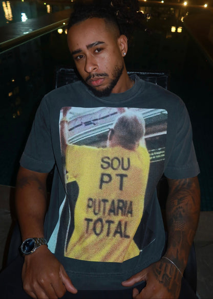 TEE OVERSIZED 'PT' - FRENTE E COSTAS