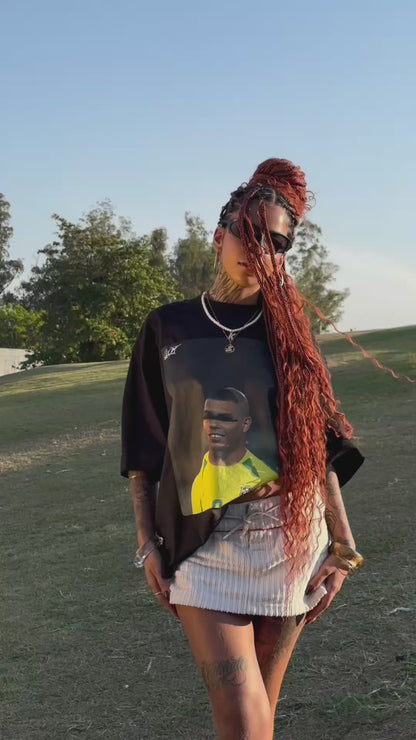 TEE OVERSIZED 'R9' - FRENTE E COSTAS